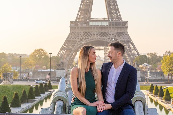 Private Guided Professional Photoshoot by the Eiffel Tower - Meeting and Pickup Details