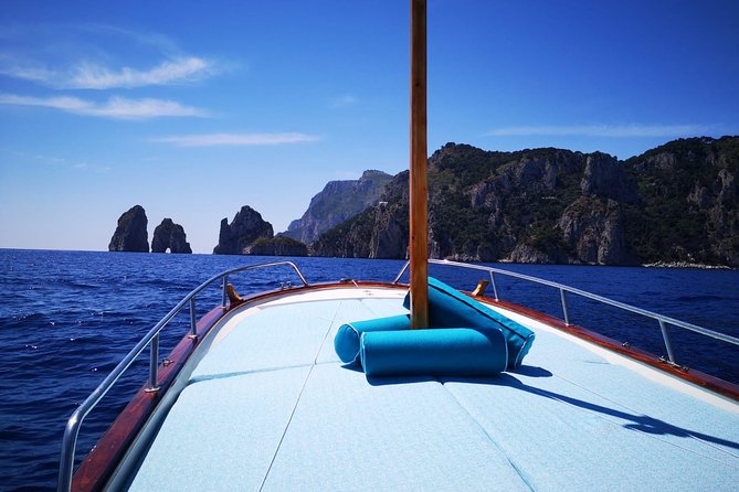 Private Island of Capri by Boat - Exclusions