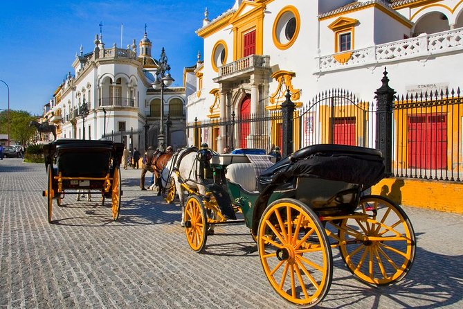 Seville & Alcazar Skip the Line From Cadiz Port (Cruisers Only) - Santa Cruz Neighborhood Walking Tour