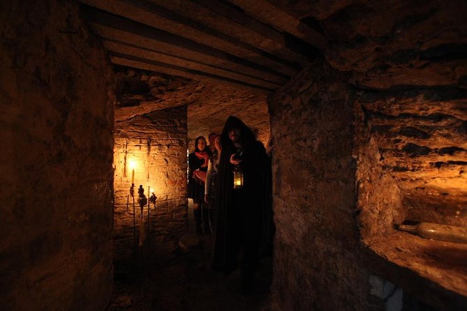 Small Group Ghostly Underground Vaults Tour in Edinburgh - Exclusive Access to Vaults