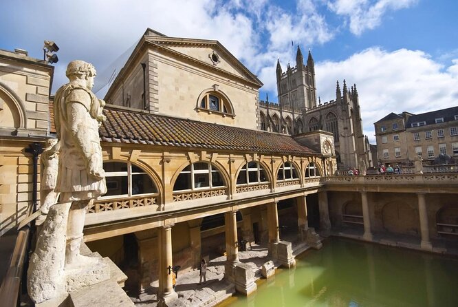 Stonehenge and Bath Day Trip From London With Optional Roman Baths Visit - Optional Visit to the Roman Baths