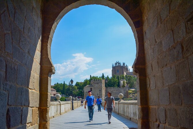 Toledo and Segovia Full-Day Tour With an Optional Visit to Avila - Visit to the Mirador Del Valle