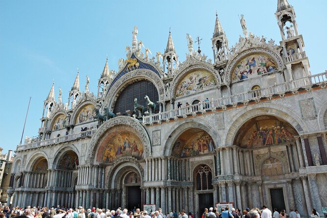 Venice 4 Hrs Tour : St Marks Basilica, Doges Palace and Walk - Soaring Golden Domes of St. Marks Basilica