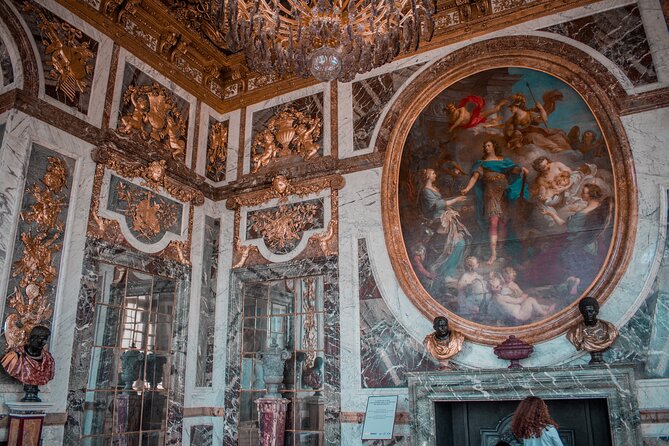 Versailles Palace Classic Guided Tour - Royal Inhabitants and History