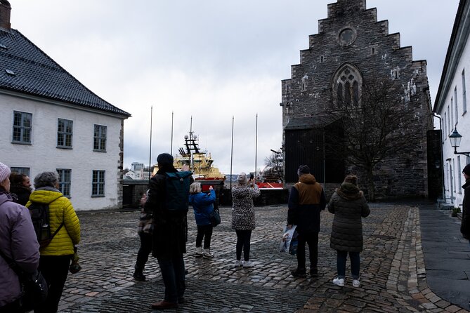 Walking Tour in Bergen of the Past and Present - Physical Activity Level