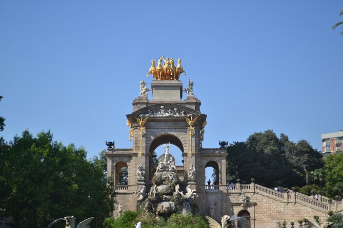 Barcelona City Bike Tour: Highlights and Hidden Gems - Tour Duration and Pacing