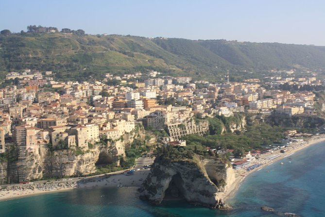 Double Parasailing Flight to Tropea in Small Group - Group Size and Capacity