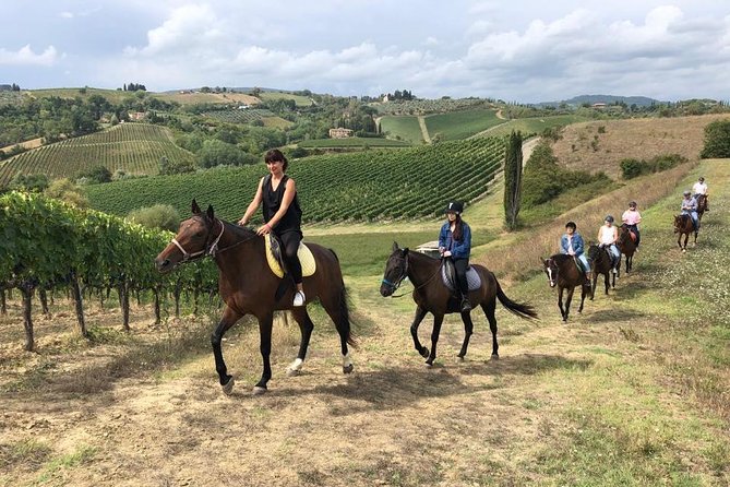 Horseback Ride in S.Gimignano With Tuscan Lunch Chianti Tasting - Medieval Town Exploration