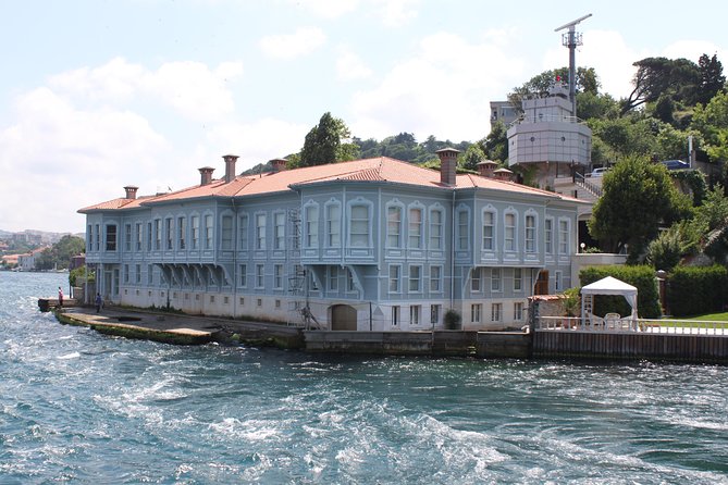 Istanbul City Tour and Bosphorus Sightseeing Cruise With Lunch - Spice Bazaar Flavors