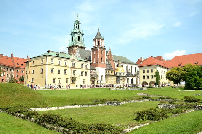 Krakows Essential Tour of the Old Town and Wawel Castle - Cancellation Policy