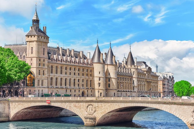 Paris Full Day Tour With Eiffel Tower and Notre Dame - Accessibility and Mobility Considerations