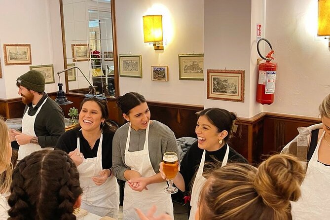 Pasta Class in Rome: Fettuccine Cooking Class Near Piazza Navona - Traveler Capacity