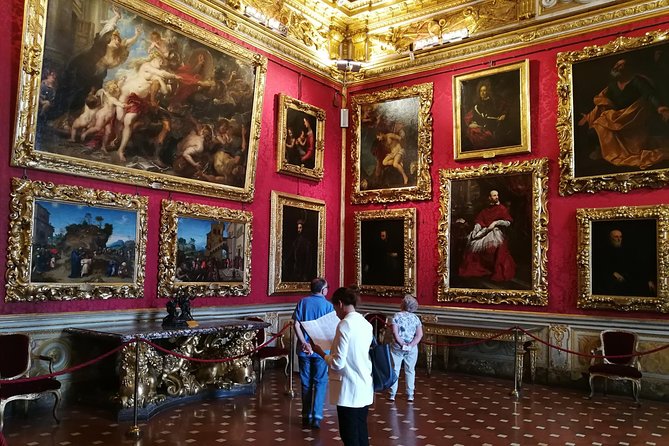 Pitti Palace, Palatina Gallery and the Medici: Arts and Power in Florence. - Medici Family Legacy