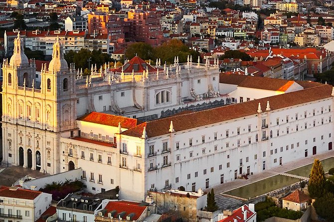 Private 3-Hour City Tuk Tuk Tour of Lisbon - Inclusions and Logistics