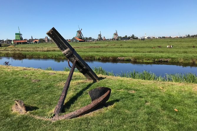 Private Excursion to Zaanse Schans, Edam, Volendam and Marken - Discovering the Coastal Town of Volendam