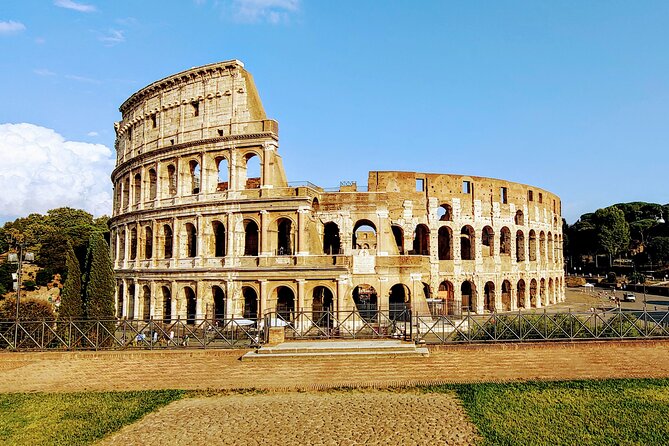 Rome: Colosseum Guided Tour With Roman Forum and Palatine Hill - Tour Duration and Group Size