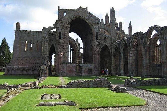 Rosslyn Chapel and Scottish Borders Small-Group Day Tour From Edinburgh - Tour Overview