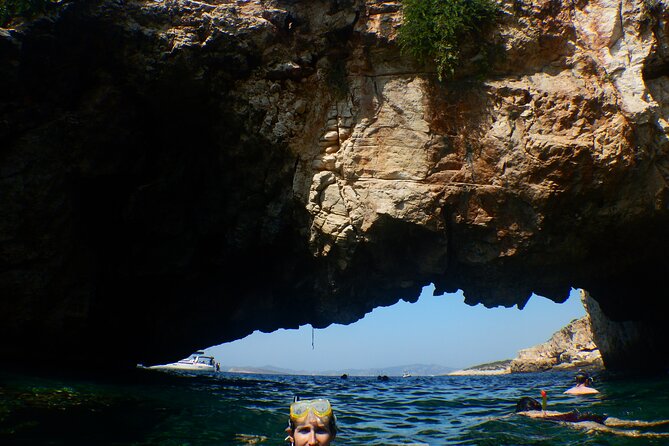 Semi-private Antiparos & Caves Blue Lagoon OR Rina Cave & Small Cyclades - Exploring the Small Cyclades and Rina Cave