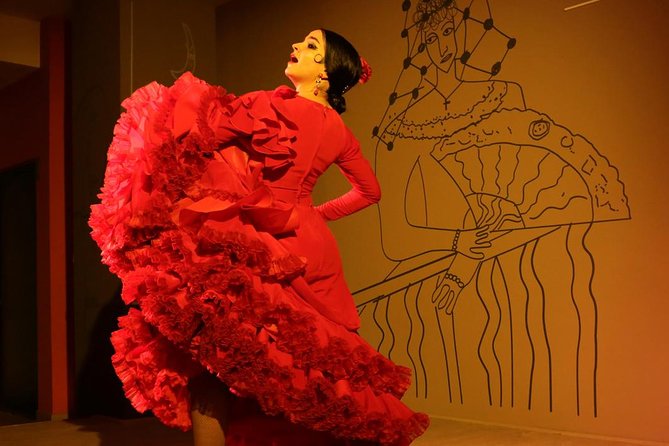 Skip the Line: Traditional Flamenco Show Ticket - Meeting and Pickup