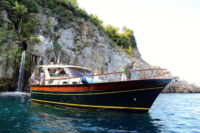 Small Group Sorrento and Amalfi Coast Boat Tour With Local Host - Cancellation Policy