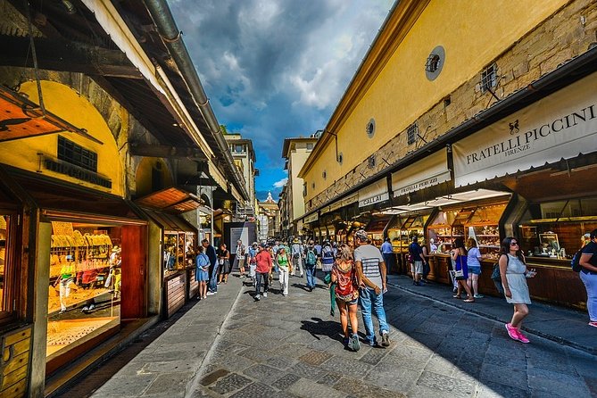 The Best of Florence Walking Tour - Guide and Group Size