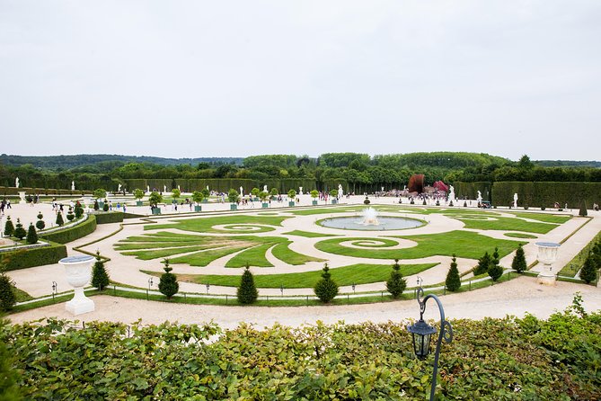Versailles Chateau & Gardens Walking Tour From Paris by Train - Cancellation Policy