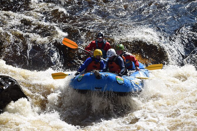 White Water Rafting and Cliff Jumping in the Scottish Highlands - Cliff Jumping Thrill