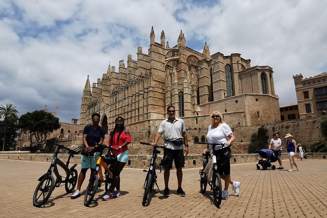 3 Hours Historical E-Bike Tour in Palma De Mallorca - Architectural Landmarks Visited