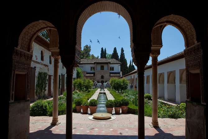 Alhambra: Small Group Tour With Local Guide & Admission - Confirmation and Accessibility