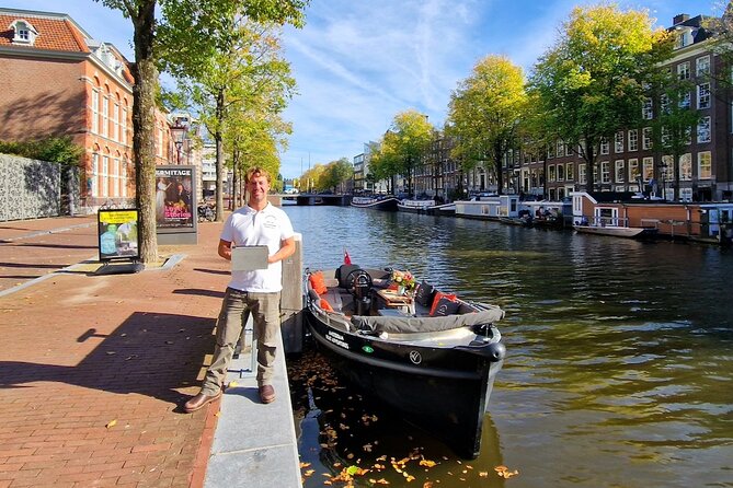 Amsterdam Canal Cruise on a Small Open Boat (Max 12 Guests) - Included in the Tour