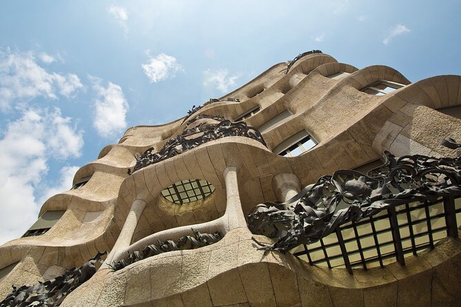 Barcelona Highlights Small Group Tour With Hotel Pick up - Inclusions and Exclusions