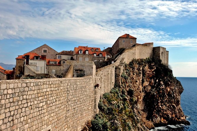 Dubrovnik City Walls Tour for Early Birds or Sunset Chasers - Tour Experience