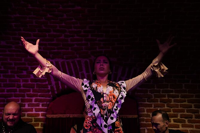 Essential Flamenco: Pure Flamenco Show in the Heart of Madrid - Inclusions and Exclusions