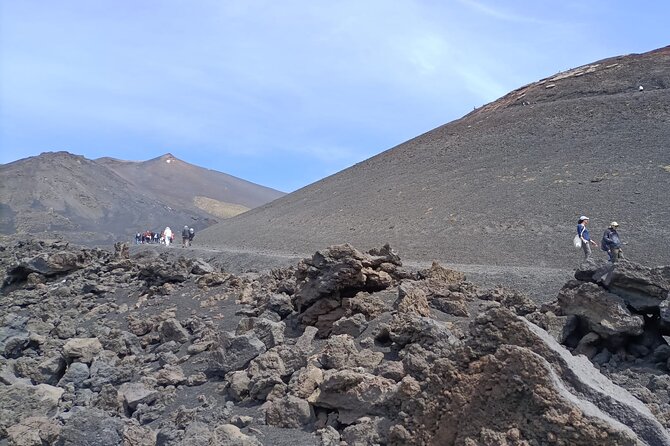 Etna Morning Tour With Lunch Included - Badge of Excellence and Reviews