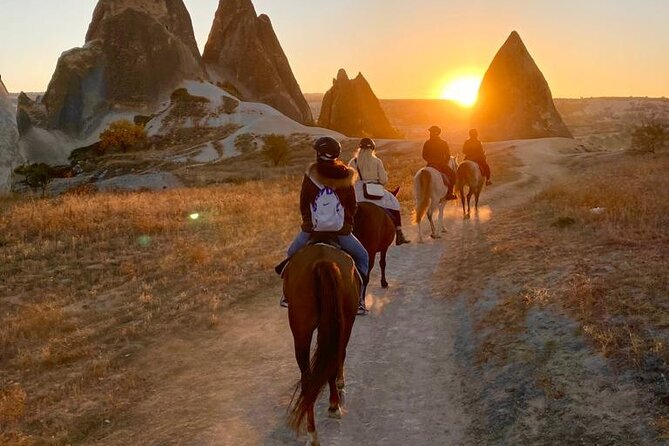 Fun Horse Tour in Cappadocia - Group Size and Participation