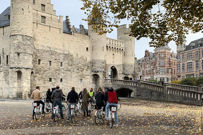 Guided Bike Tour: 2 Hours Highlights of Antwerp - Exploring Antwerps Historic Districts
