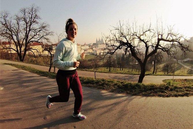 Guided Sightseeing Running Tour in Prague (9-12K) - Tour Highlights: Petrin Hill