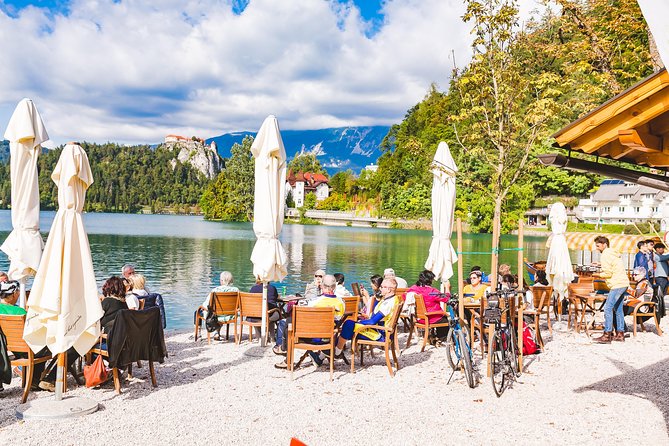 Lakes Bled & Bohinj and Vintgar Gorge Small-Group Day Trip From Ljubljana - Exploring the Town of Škofja Loka