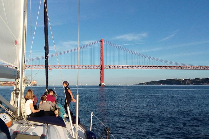Lisbon Sailing Tour on a Luxury Sailing Yacht With 2 Drinks - 2-hour Sailing Tour