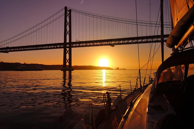 Lisbon Sunset Sailing Tour on Luxury Sailing Yacht With 2 Drinks - Cancellation and Refund Policy