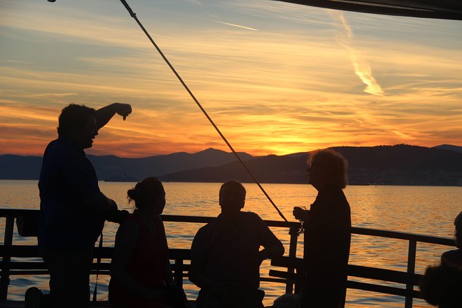 Split Sunset Cruise With Live Music - Policies and Restrictions