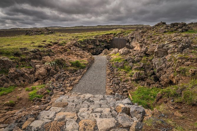 The Lava Tunnel Tour With Transfer From Reykjavik - Recommended Attire and Accessories
