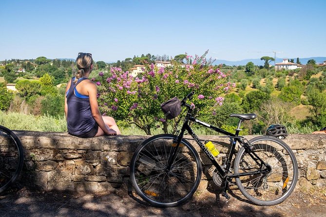 Tuscan Country Bike Tour With Wine and Olive Oil Tastings - Tour Meeting Point and Duration