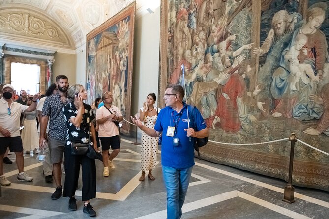 Vatican Museums, Sistine Chapel & St Peter's Basilica Guided Tour - Exploring the Vatican Museums