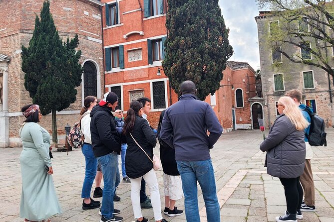 Venice Sightseeing Walking Tour With a Local Guide - Booking and Cancellation