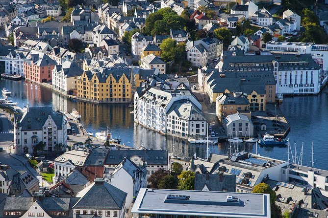 Alesund Shore Excursion: The Ultimate Sightseeing Tour - Sunnmøre Museum