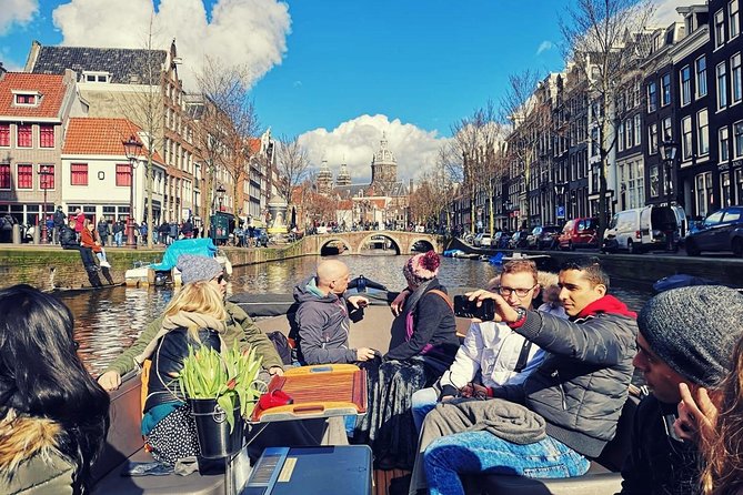 Amsterdam Canal Cruise on a Small Open Boat (Max 12 Guests) - Meeting and Pickup Details