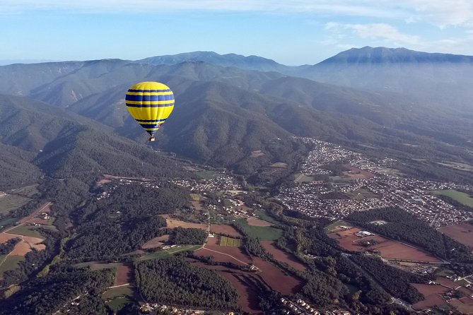 Balloon Ride Over Catalonia With Optional Pick-Up From Barcelona - Landmarks and Scenery