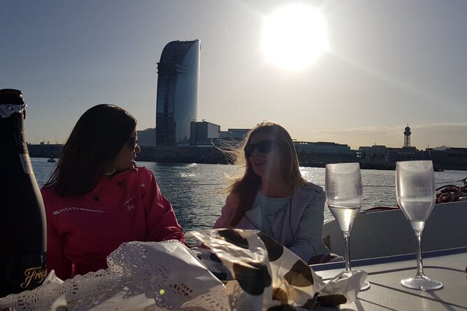 Barcelona Small Group Sailing With Snacks & Cava - Reviews and Ratings
