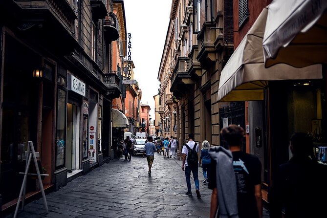 Bologna Walking Food Tour With Secret Food Tours - Meeting Point and End Point